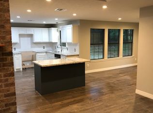 260 Morris Dr, Rose Hill Acres, TX 77657