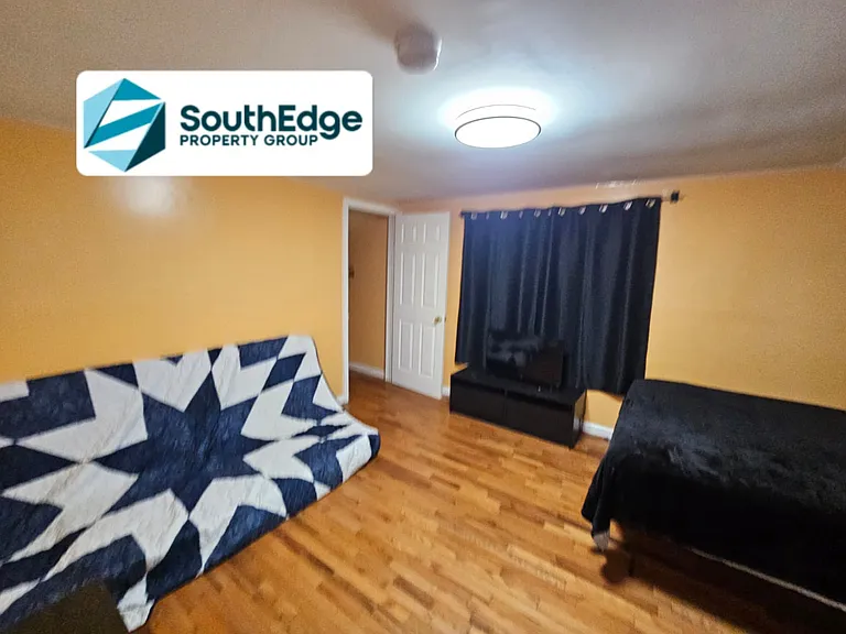 192-194 Littleton Ave #2 — Photo 7