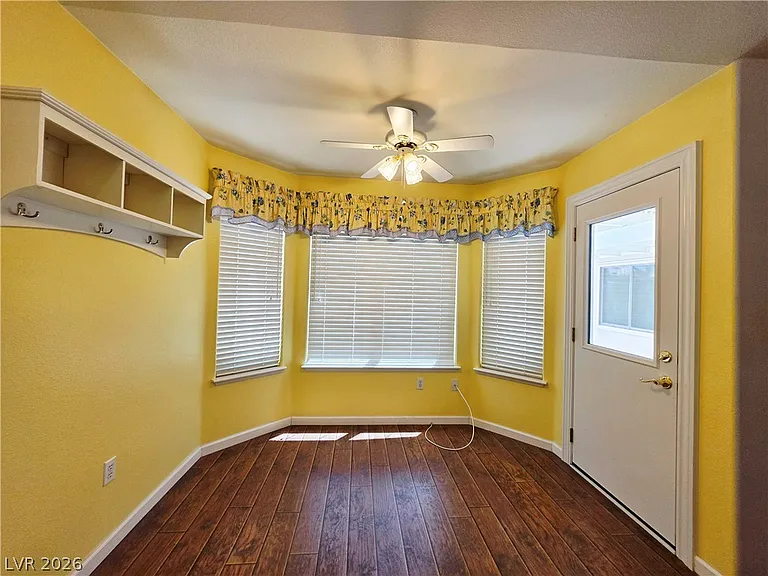 8213 Arch Bay Ln — Photo 10