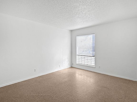 3rd image of 7055 Glenfield Dr