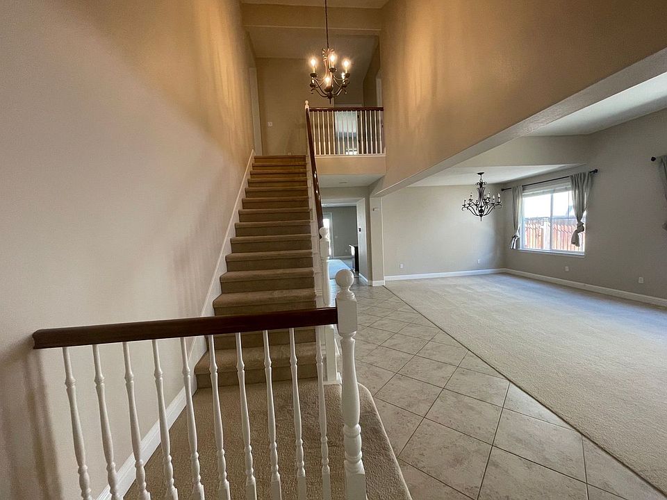 1st image of 1071 Chancery Way