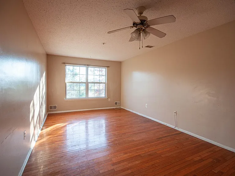15 Prestwick Way — Photo 15