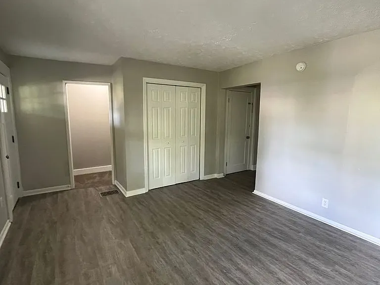 11 E Kelso Rd — Photo 8