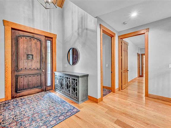 4th image of 7184 Neff Rd