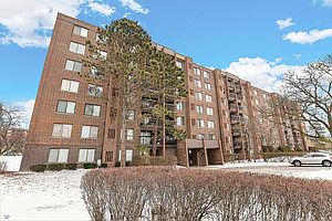 1st image of 400 Park Ave APT 420
