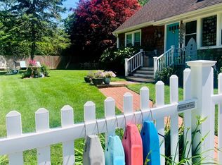 1569 Noyack Rd, Southampton, NY 11968