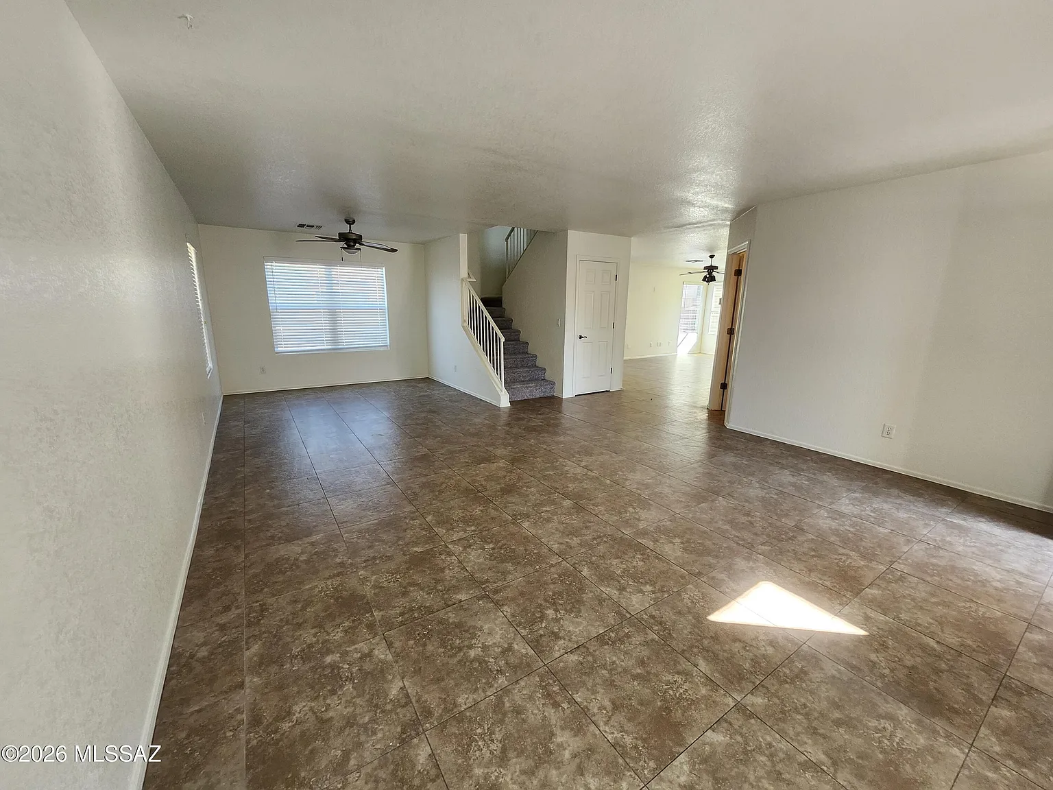 3 bed, 2.5 bath, 2179 sqft, $1,895 — Photo 4
