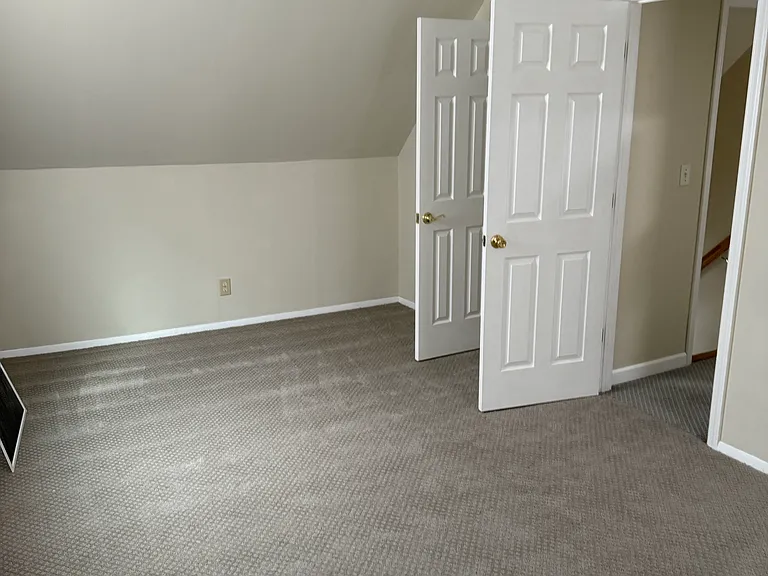 97 Locust Park — Photo 16