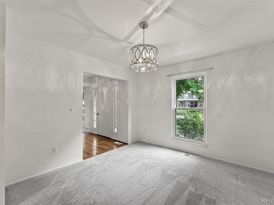 2118 Rutgers Dr, photo 5