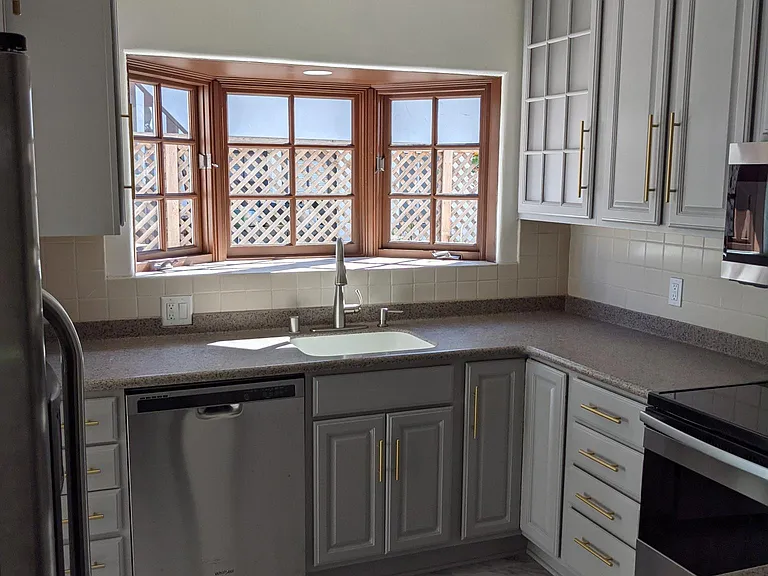 239 Orizaba Ave — Photo 8