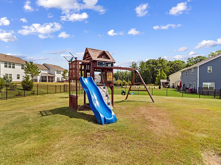 14321 Sunnyhill Grove Rd — Photo 48