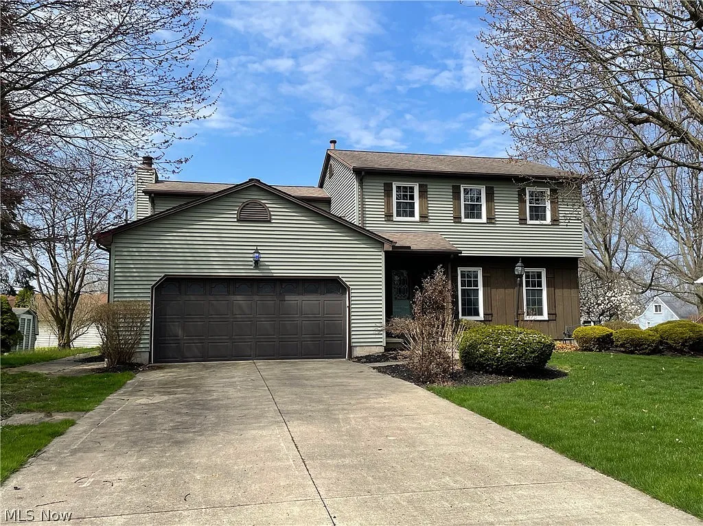 320 Jean Dr photo 1