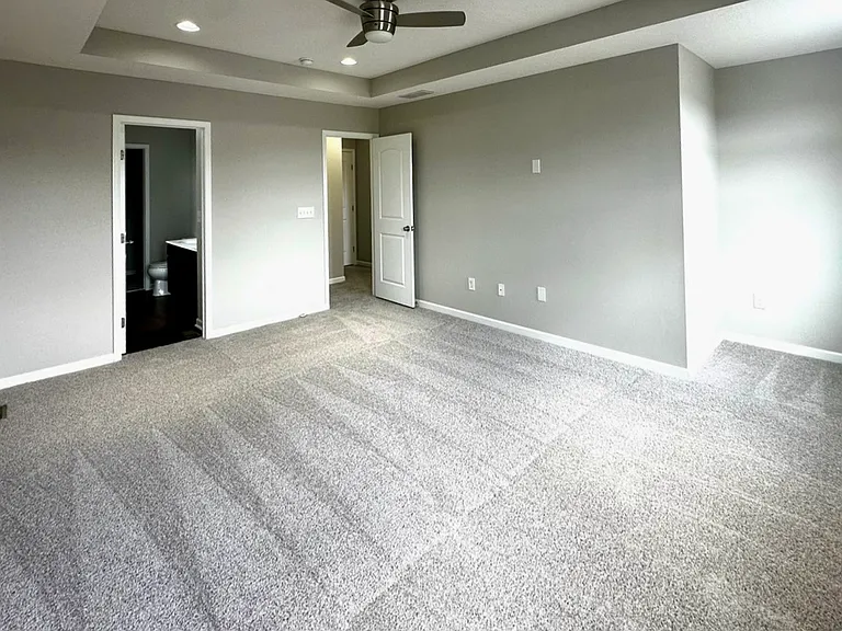 2195 Holiday Valley Dr — Photo 12