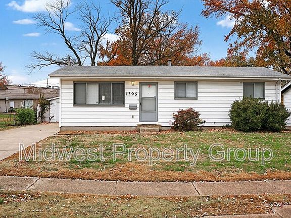 2nd image of 1395 Acredale Dr