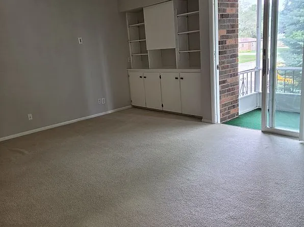 5885 W Michigan Ave #B4, Saginaw, MI 48638