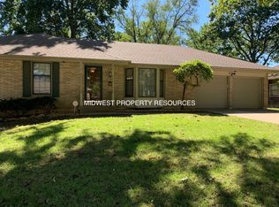 15609 E 44th St S, Independence, MO 64055