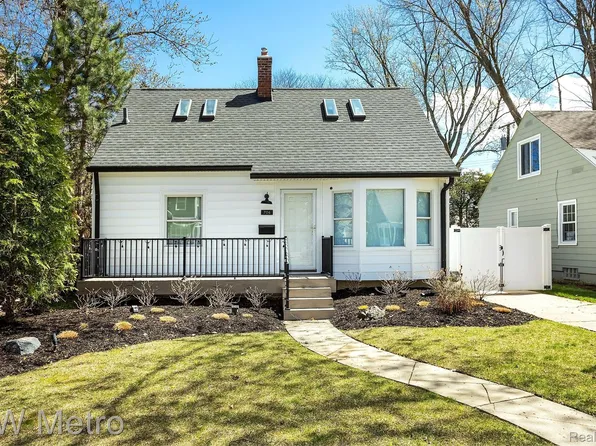 706 N Rembrandt Ave, Royal Oak, MI 48067