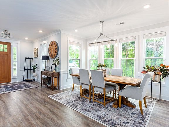 4th image of 120 Pinelands Pl