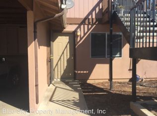 807 Monarch Cir APT 2, Exeter, CA 93221