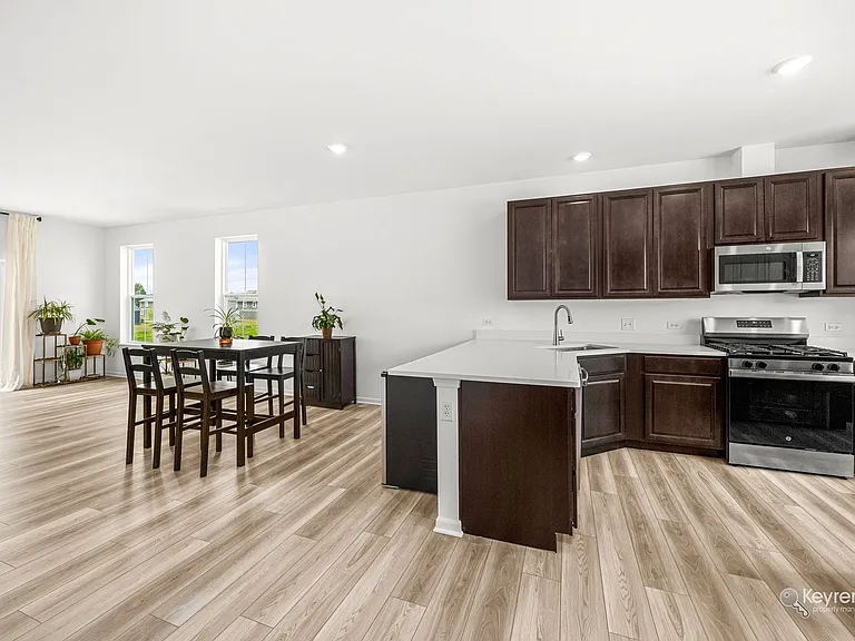 14932 S McCarthy Cir — Photo 5