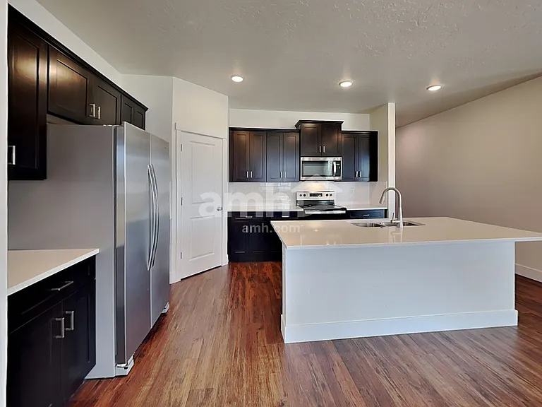 941 Rivermist Pl — Photo 5
