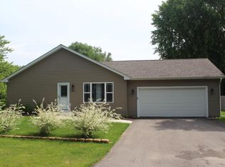 W885 Camelia Rd, Genoa City, WI 53128