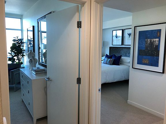 3rd image of 2655 Bush St APT 505