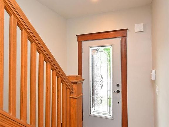 4th image of 4670 Hamilton Ave