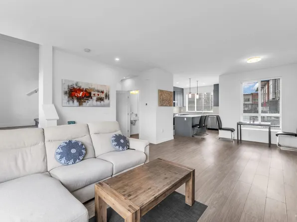 18887 72a Ave #13, Surrey, BC V4N 1A5