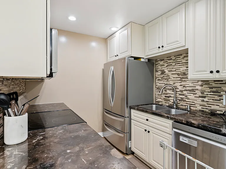 6202 Friars Rd #204 — Photo 9