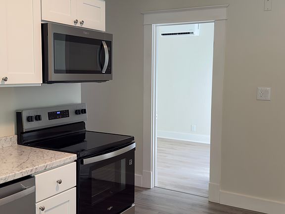 2nd image of 28 Glenwood Rd #2