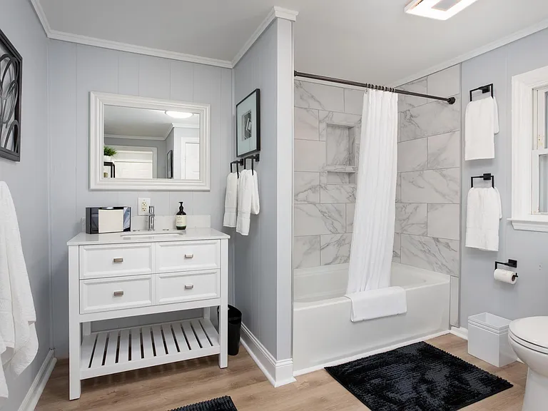 723 W McKinley St — Photo 12
