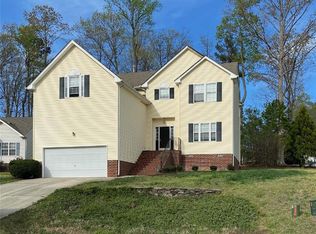 5608 Scotts Pond Dr, Williamsburg, VA 23188