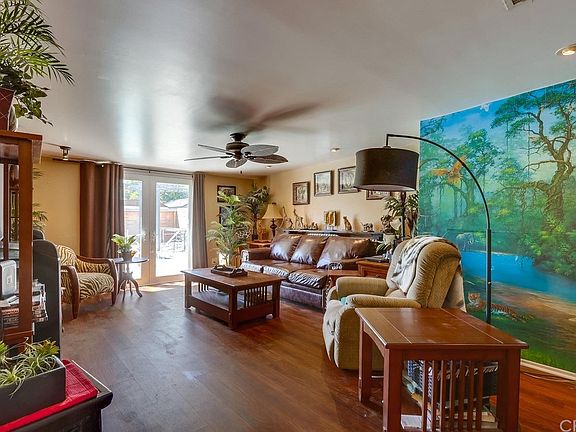 3rd image of 11461 Morgan Ln