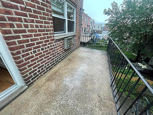 3rd image of 21-25 42nd St #B