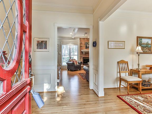 3rd image of 2806 Forest Garden Dr