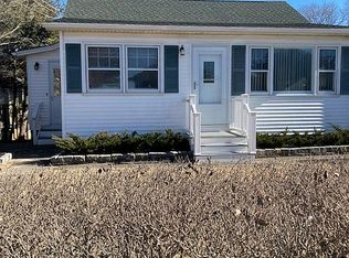 315 Sound Ave, Peconic, NY 11958