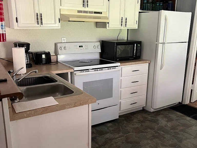 Valley Lake Dr — Photo 8