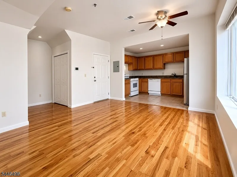 151 Valley Rd #D