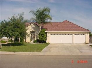 1948 N Thompson Ave, Reedley, CA 93654