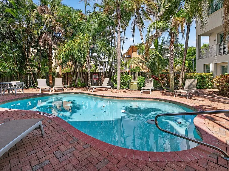 1214 W Las Olas Blvd — Photo 52