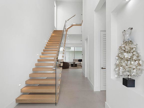 5th image of 337 S Swinton Avenue
