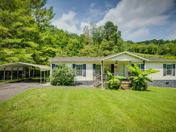 9731 Swords Creek Rd, Swords Creek, VA 24649