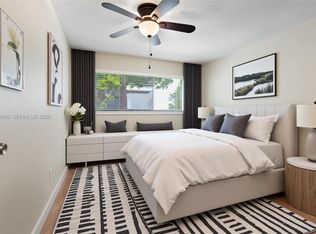 Embarcadero, Oakland Park, FL 33334