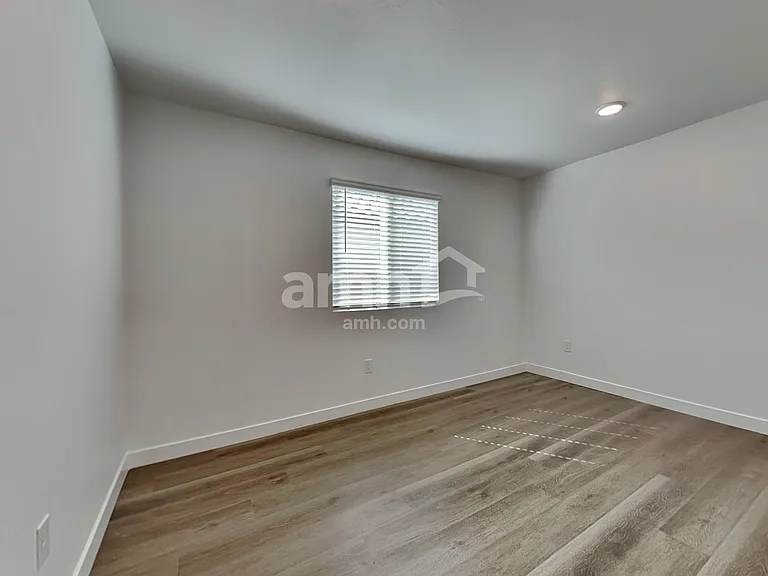 9721 W Tamarisk Ave — Photo 20