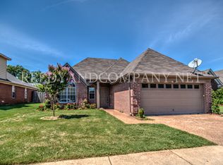 7010 Beringer Dr S, Cordova, TN 38018