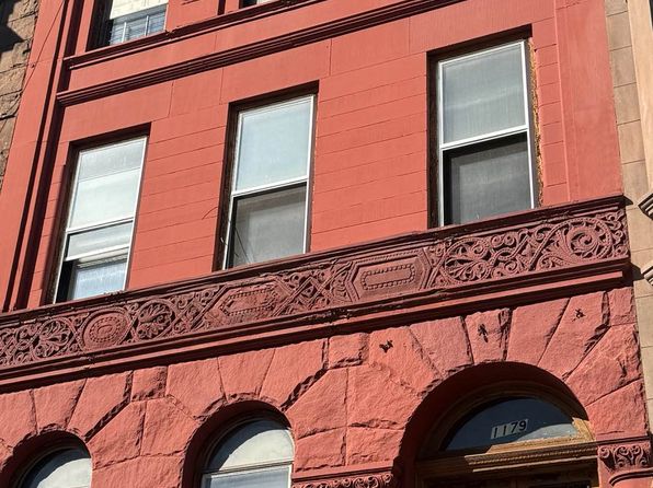 1179 Dean St #Penthouse