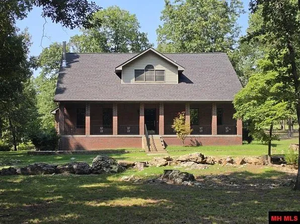 380 Plains Dr, Mountain Home, AR 72653
