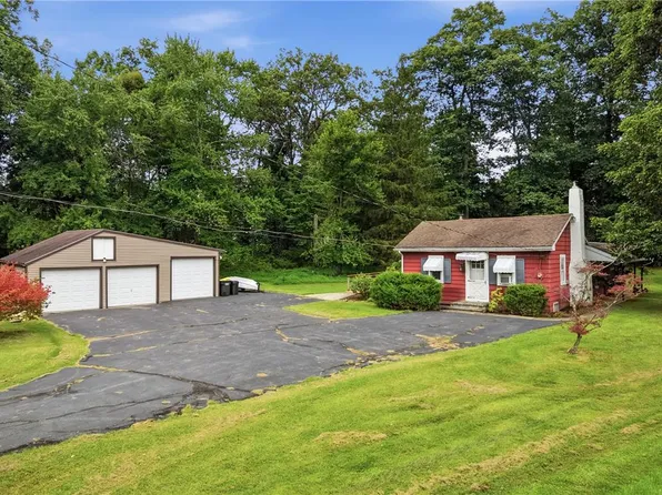 3573 Lower Saucon Rd, Hellertown, PA 18055