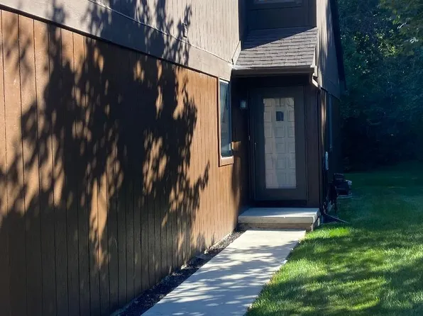 623 Echo Ct, Saline, MI 48176